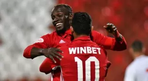 {{ otherArticle[0].article.title }}