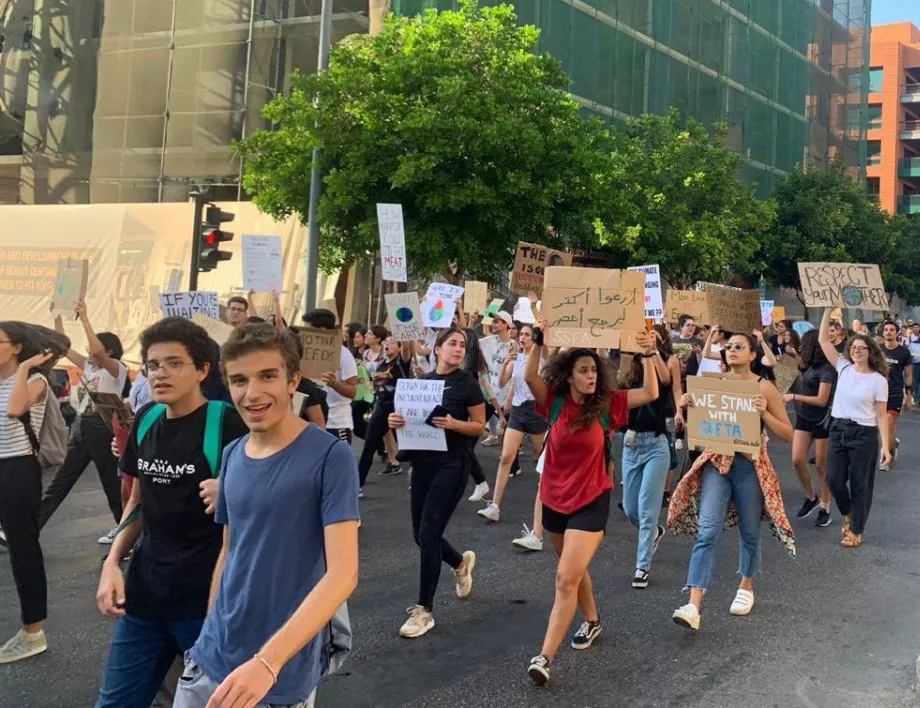 Протести в Бейрут заради влошаващата се икономика на Ливан (СНИМКИ И ВИДЕО  )
