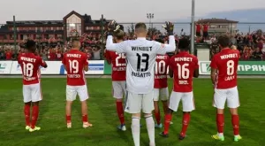 {{ otherArticle[0].article.title }}