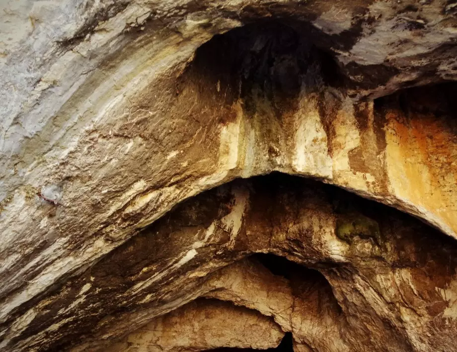 Пещерата Бачо Киро, от която е тръгнал първият човек в Европа, ще бъде отворена от 14 май