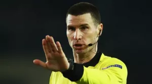 Кабаков отново ще свири мач в Шампионска лига