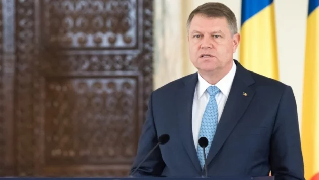 Президентът на Румъния е за предсрочни избори  
