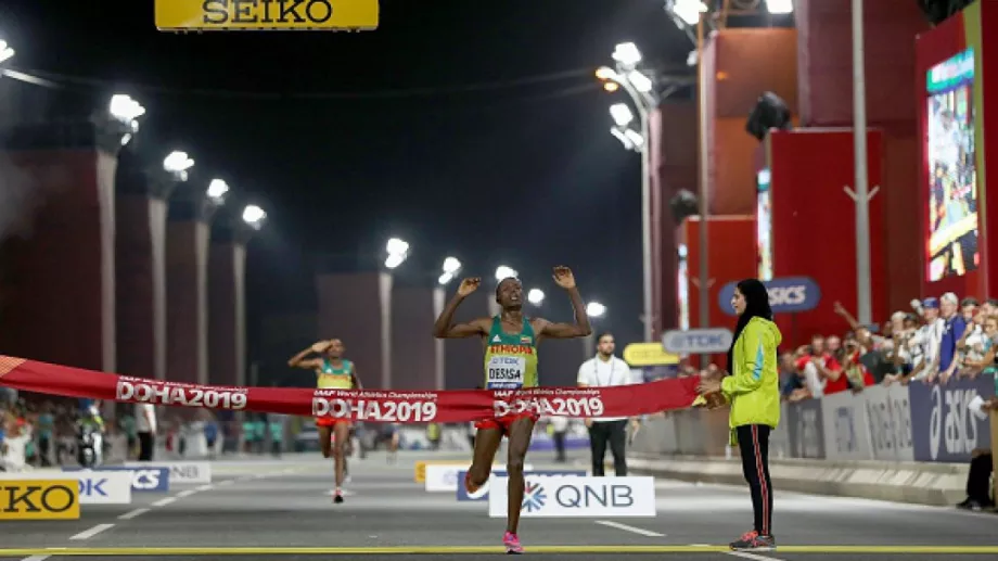 Тежки атмосферни условия и финален спринт определиха световния шампион в маратона