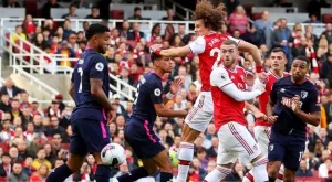 Неочакван голмайстор вкара Арсенал в топ 3