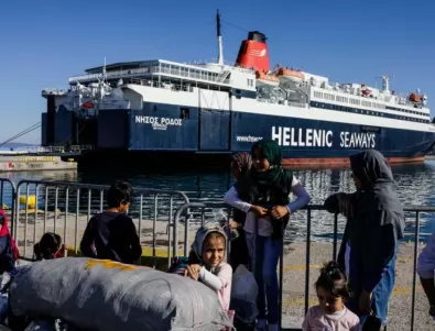 Кораб с мигранти потъна в Гърция, има жертви