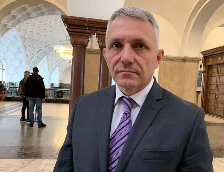 Адвокат Хаджигенов: Голямата цел на Иван Гешев е президентът