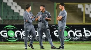 {{ otherArticle[0].article.title }}