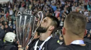 {{ otherArticle[0].article.title }}