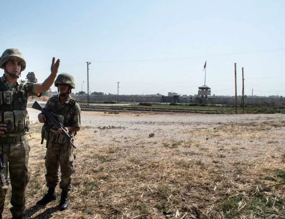 Хуманитарни организации са прекратили помощта си за кюрдите в Северна Сирия