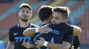 {{ otherArticle[0].article.title }}