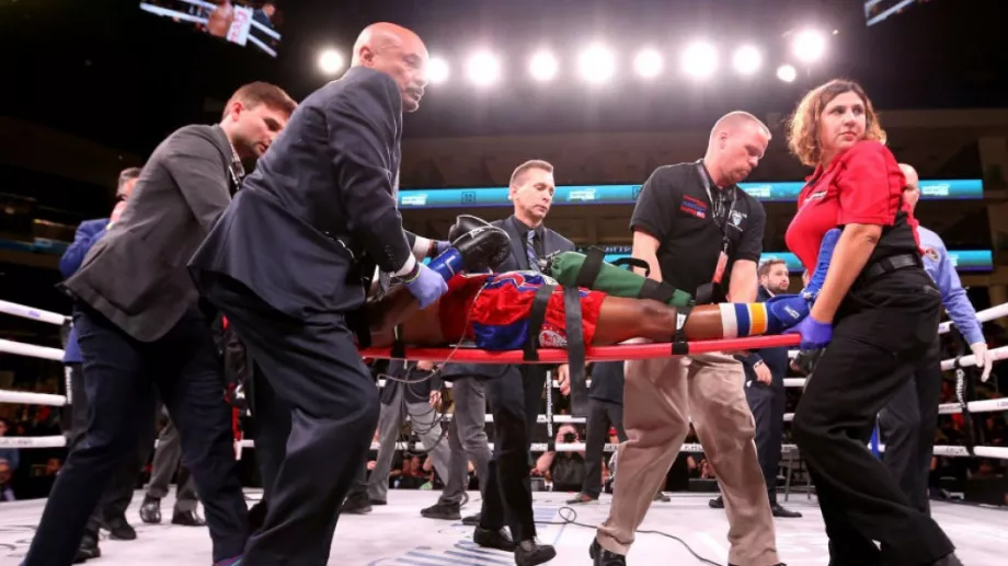 Американски боксьор изпадна в кома след тежък нокаут 