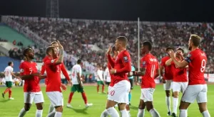 {{ otherArticle[0].article.title }}