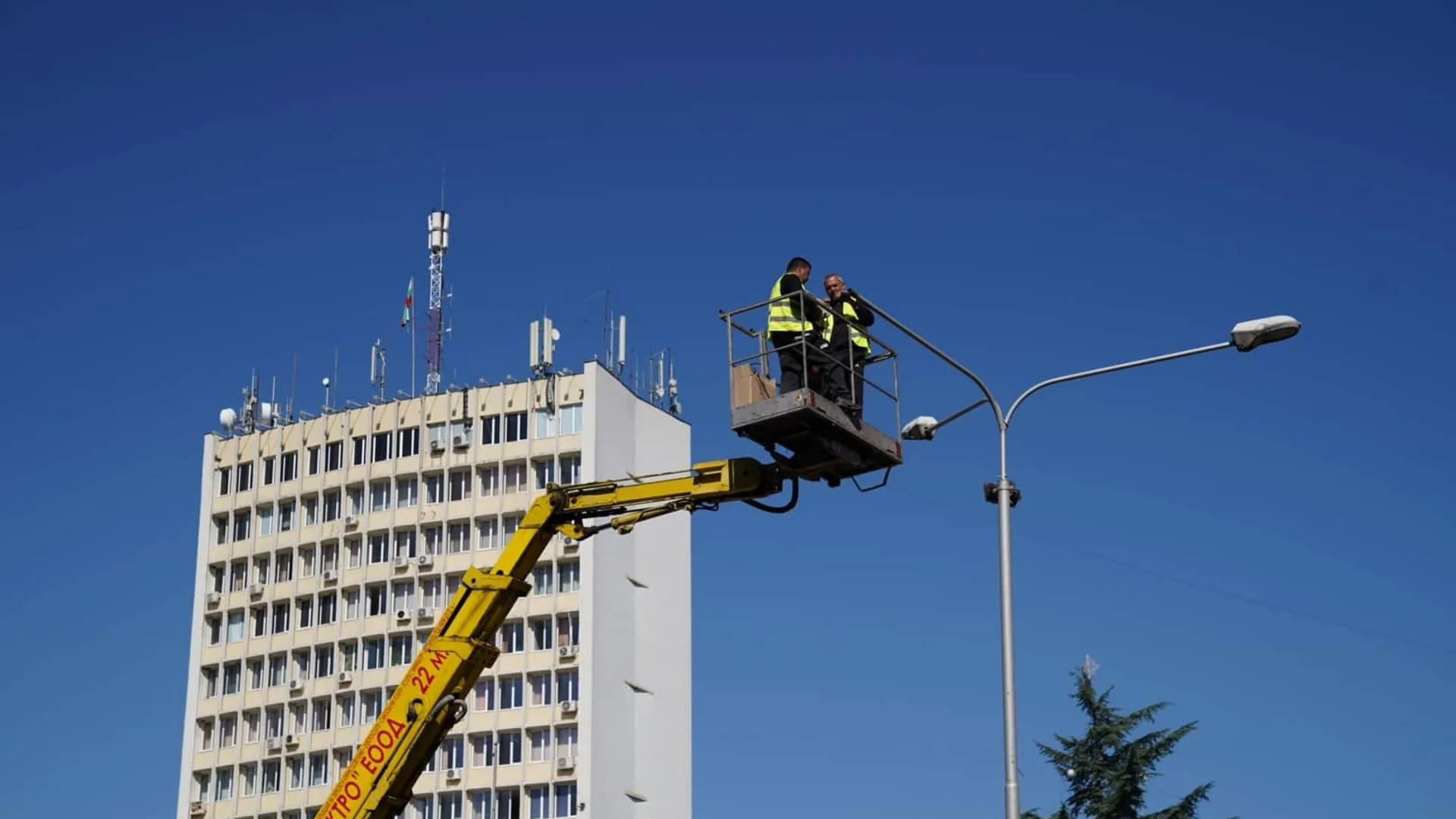 Започна подмяна на уличното осветление в Ловеч