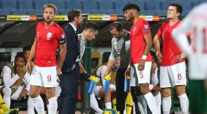 {{ otherArticle[0].article.title }}