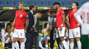 {{ otherArticle[0].article.title }}