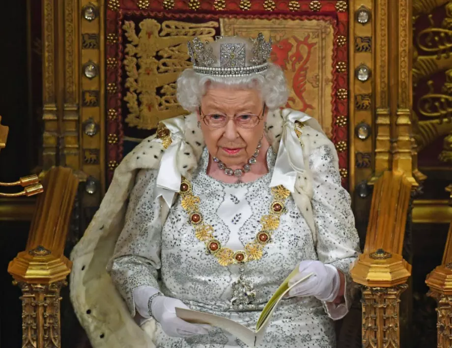 Разкриха ще се откаже ли Елизабет II от престола