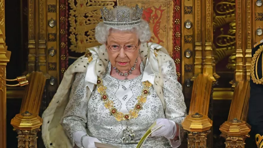 Скръбна вест! Почина кралица Елизабет II, възможно е отлагане на мачовете във Висшата лига