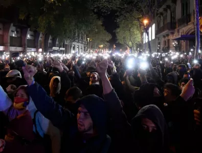 Студентите в Каталуния обявиха безсрочна стачка (ВИДЕО)