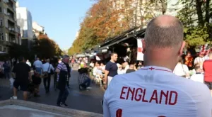 {{ otherArticle[0].article.title }}