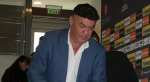 {{ otherArticle[0].article.title }}