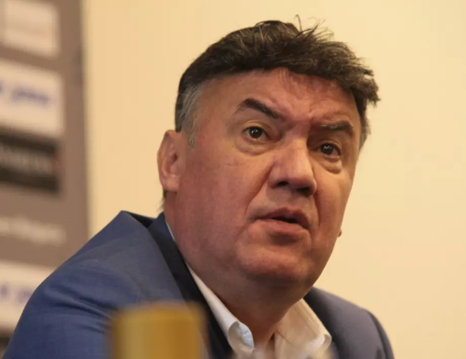 Борислав Михайлов отстрани една от "пречките" за бърз Конгрес на БФС