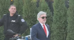 Валентин Михов смята, че мачовете у нас трябва да са пред публика