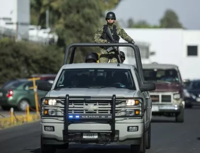 Полицията в Мексико пусна наркобарон, след като беше атакувана с картечници (ВИДЕО)