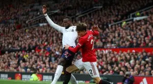 Ливърпул се разделя с Дивок Ориги, Милан следи ситуацията