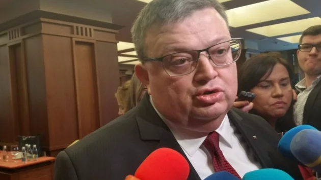 Неправителствени организации не искат Цацаров за шеф на КПКОНПИ
