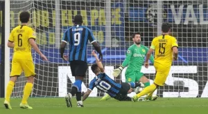 {{ otherArticle[0].article.title }}