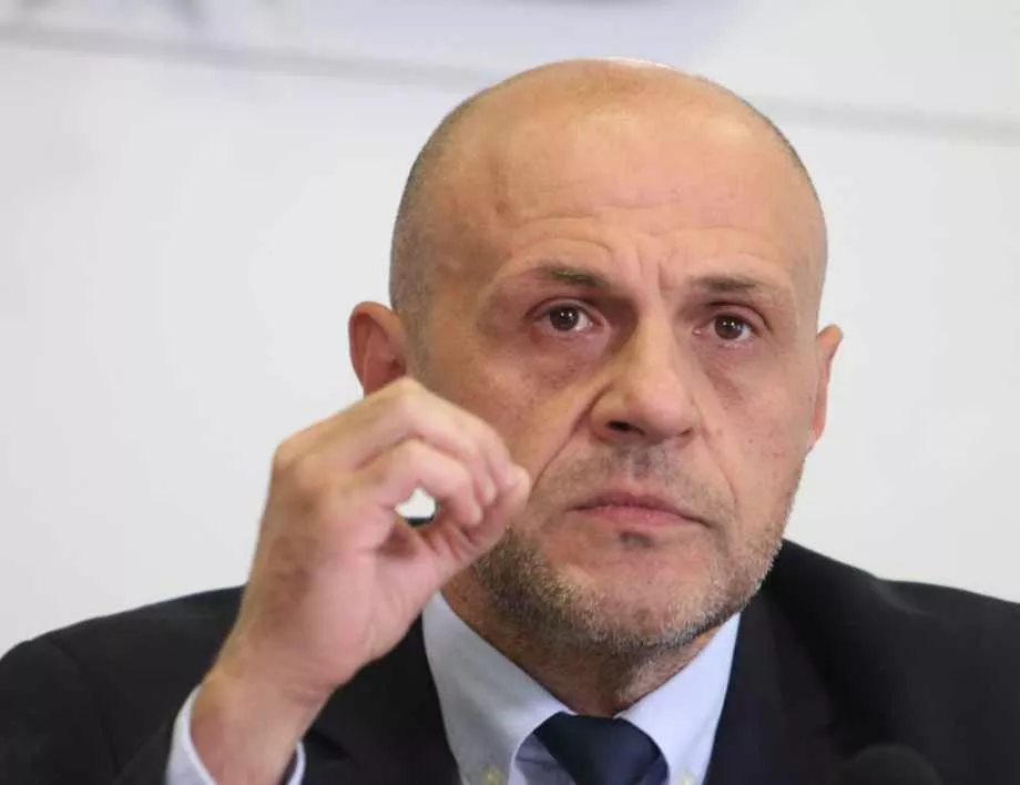 Дончев счита, че шансовете за бъдеща коалиция ГЕРБ и "Демократична България" намаляват
