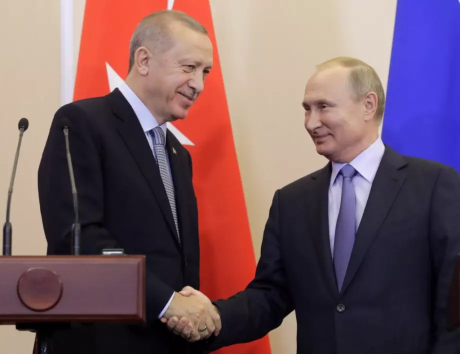 Нежеланието на Запада да споделя технологии тласка Турция в орбитата на Русия