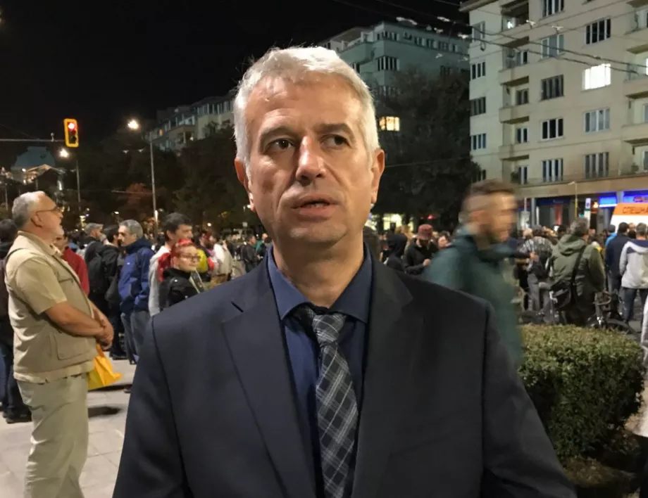 Бойко Атанасов след избора на Гешев: Дори президентът да върне процедурата, нищо няма да се промени