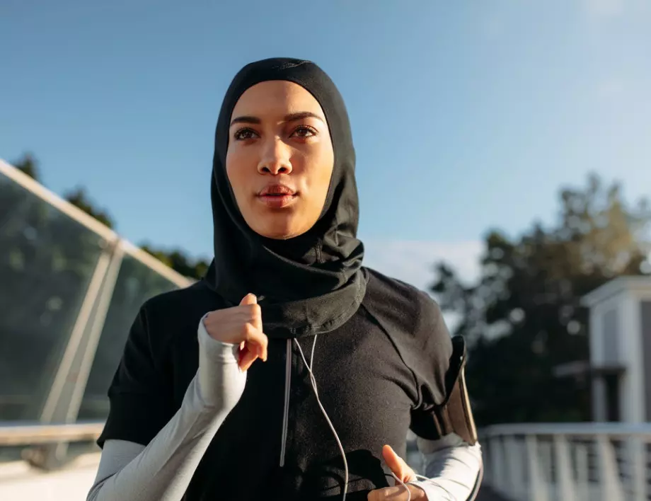 Съветът на Европа спря кампания в подкрепа на хиджаба след остър протест от Франция 
