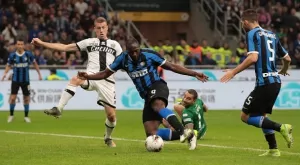 Обрати и голово шоу не позволиха на Интер да задмине Ювентус в Серия А