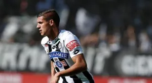 {{ otherArticle[0].article.title }}