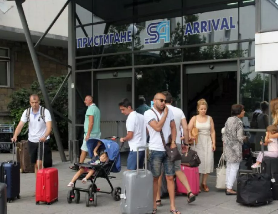 МТСП ще връща българите от чужбина със социален пакет