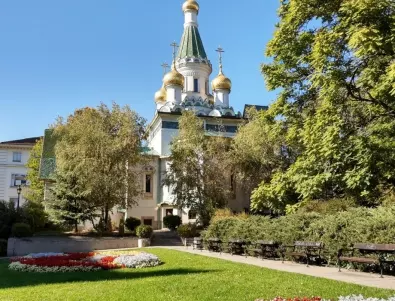 Нотариусът, издал акта за Руската църква: Нещата са в рамките на закона