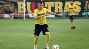 {{ otherArticle[0].article.title }}