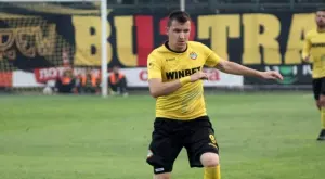 {{ otherArticle[0].article.title }}