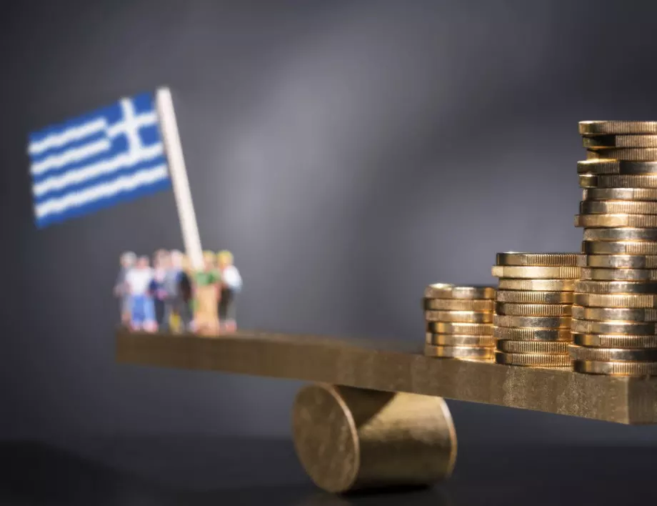 Още половин година ЕК ще надзирава гръцката икономика