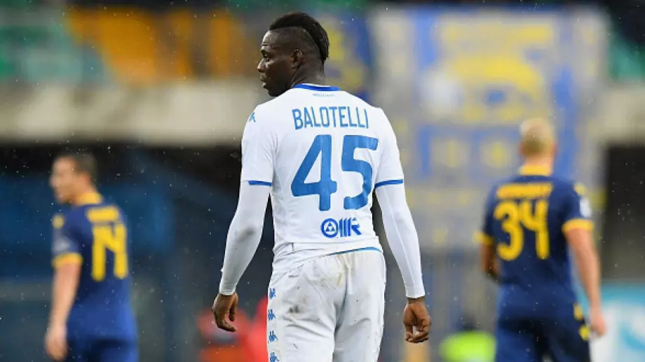Балотели се завръща в Серия А
