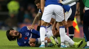 ВИДЕО: Сон заплака неутешимо, след като счупи крак на съперник