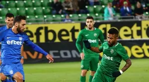 {{ otherArticle[0].article.title }}