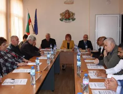 Новоизбраните кметове и общински съветници в Мъглиж и Николаево положиха клетва (СНИМКИ) 