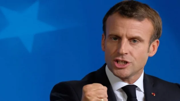 „Фигаро”: Макрон обмислял да подаде оставка 