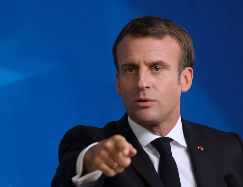 Френският президент свиква Съвета по отбрана заради случая "Пегас"