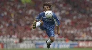 Преди точно 23 години Челси привлича един от най-великите си играчи