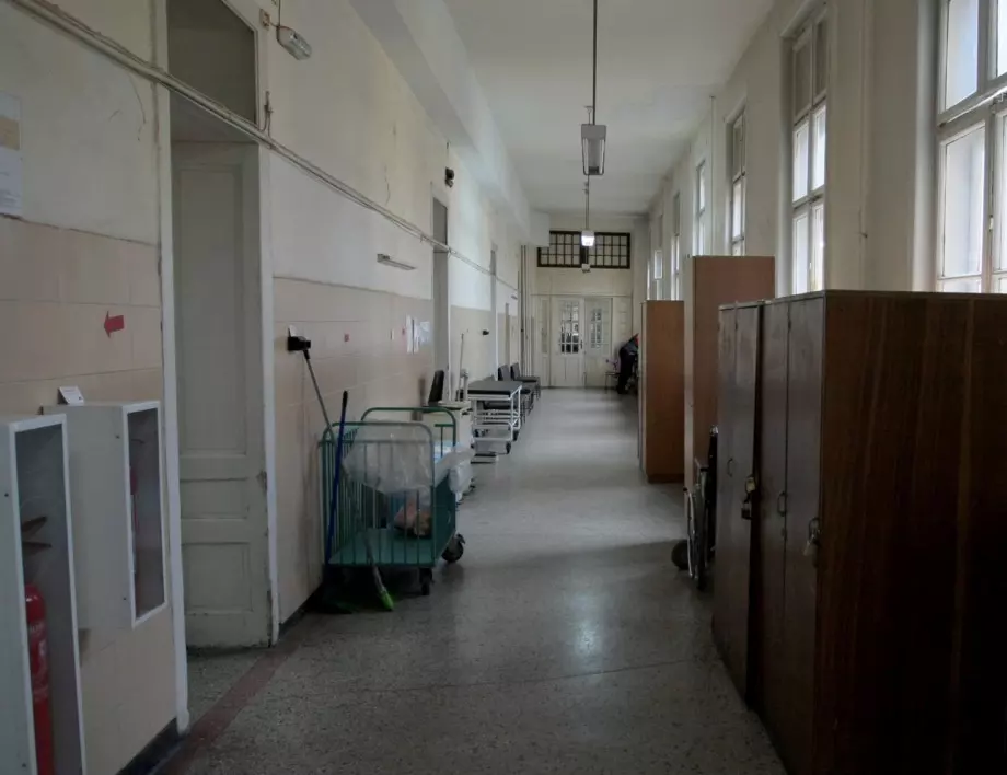 Акад. Трайков: Не е обмисляна отмяна на университетския статут на Александровска болница 