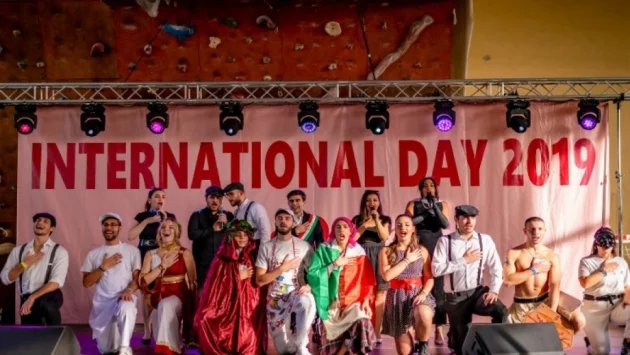 Студентски празник в Плевен събра близо 6 000 лв. в помощ на млад пловдивчанин